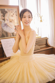 韩国女大学生的沙龙室